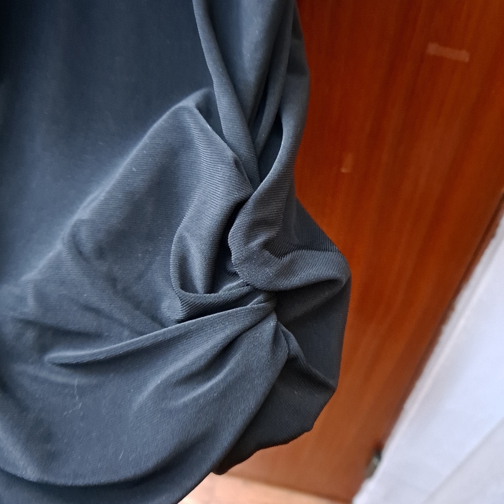 Color block blouse - Picture 2 of 5
